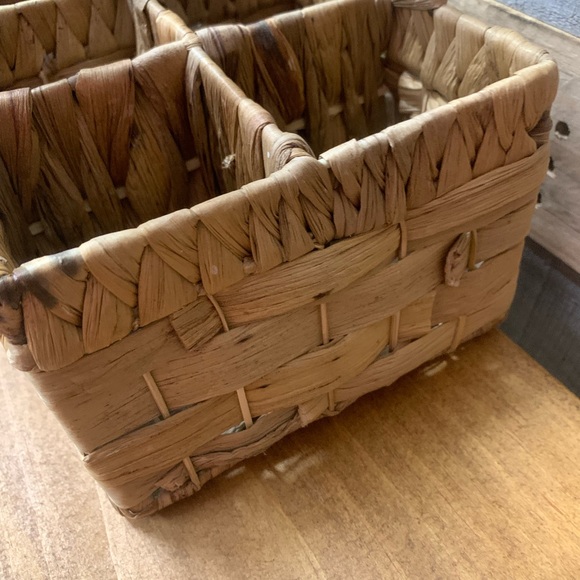 Rustic Woven Wicker Kitchen Utensil Caddy - Picture 7 of 8